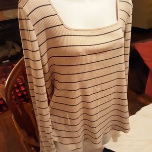 Maurice Women's knit top Large/L brown tan beige